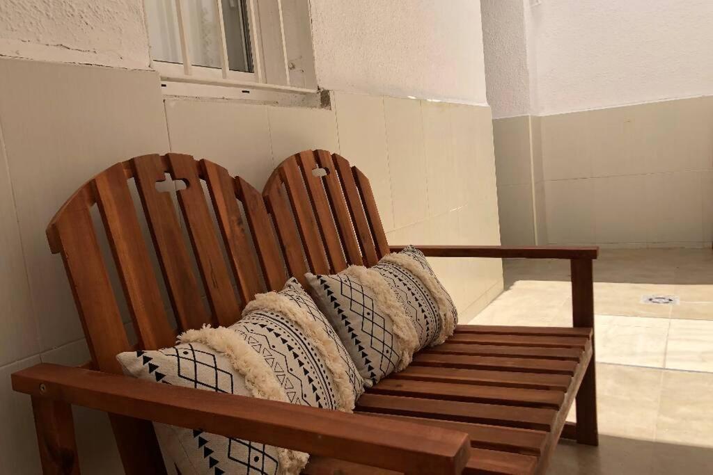 شقة M1 Cool Loft 1 Min Walk To Metro 15 Min Center By Metro إسبلوغيس ذي يوبريغات المظهر الخارجي الصورة